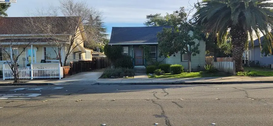 2235 4th St, Livermore, CA 94550 - Image #2