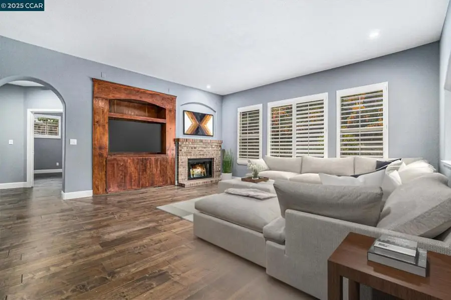1001 Songwood Rd, Vallejo, CA 94591 - Image #2