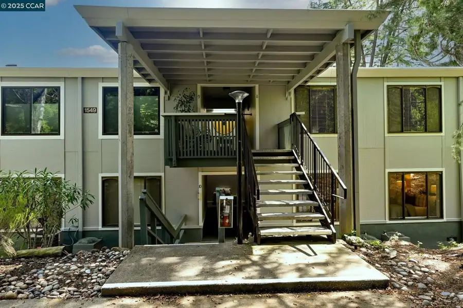 1549 Oakmont Dr #12, Walnut Creek, CA 94595 - Image #2