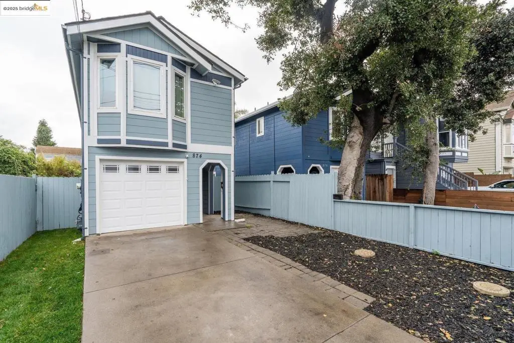 874 Pine St, Oakland, CA 94607 - Image #1