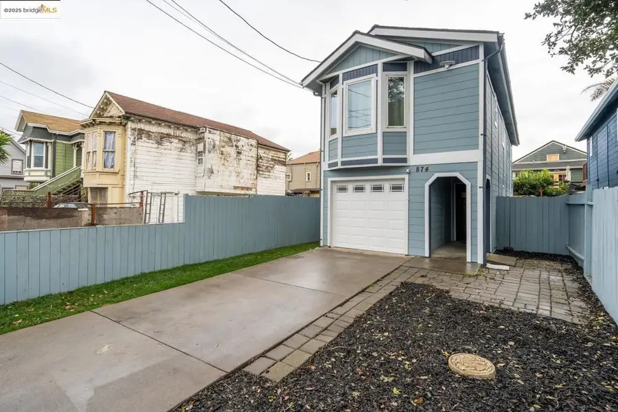874 Pine St, Oakland, CA 94607 - Image #3