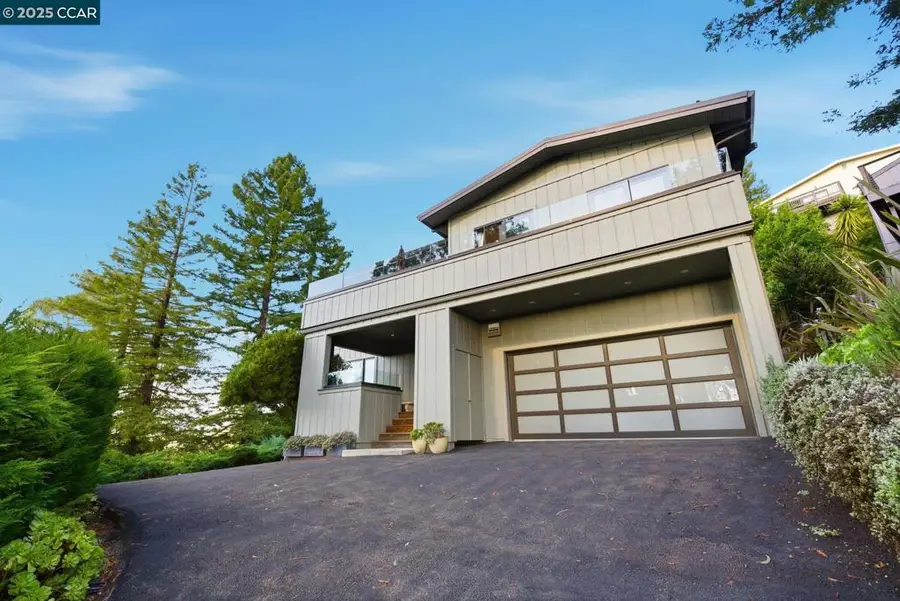 1760 Manzanita Dr, Oakland, CA 94611 - Image #2