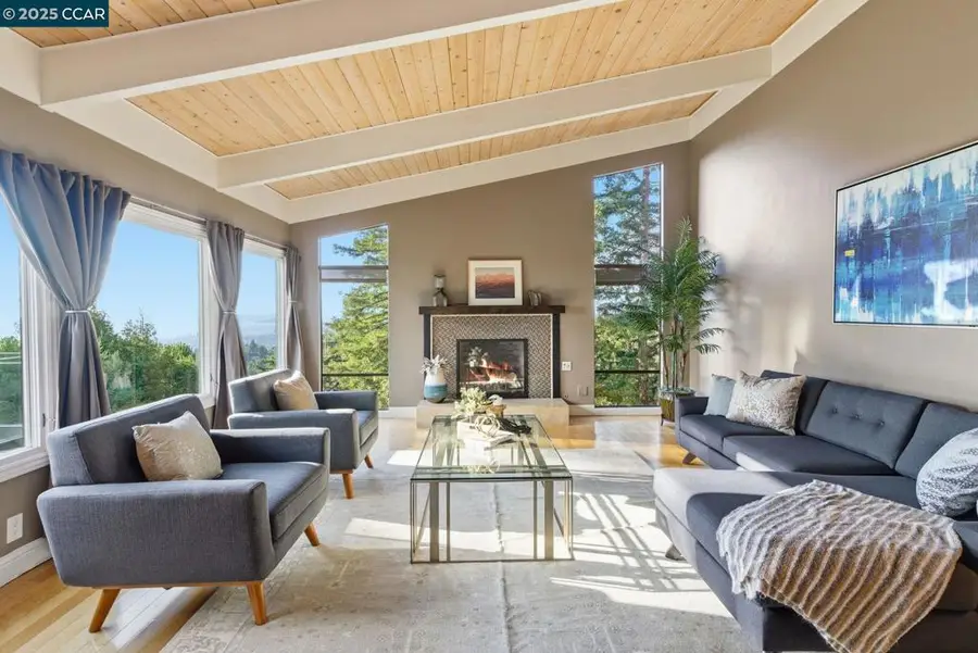 1760 Manzanita Dr, Oakland, CA 94611 - Image #3