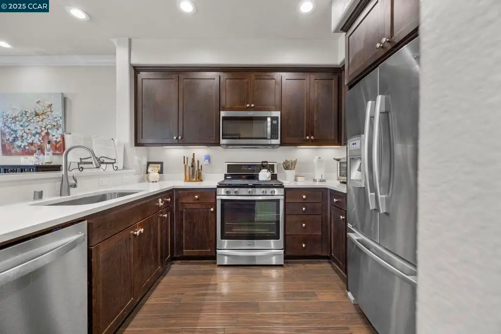 702 Jetty Dr, Richmond, CA 94804 - Image #1