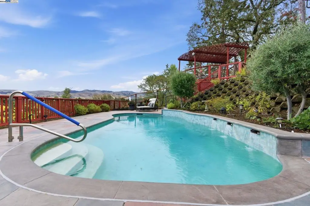 1031 Millbrook Court, Walnut Creek, CA 94598 - Image #1