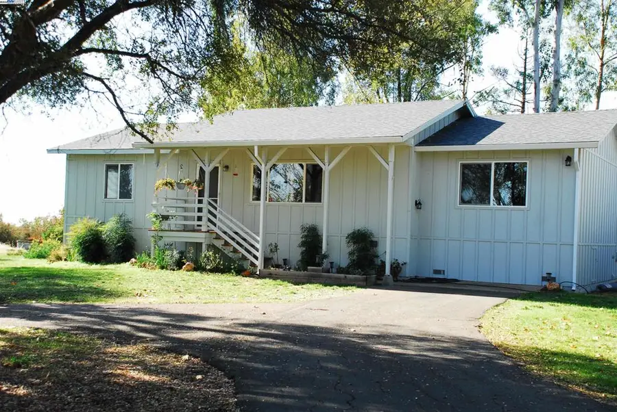 3710 Lakeview Dr, Shingle Springs, CA 95682 - #2