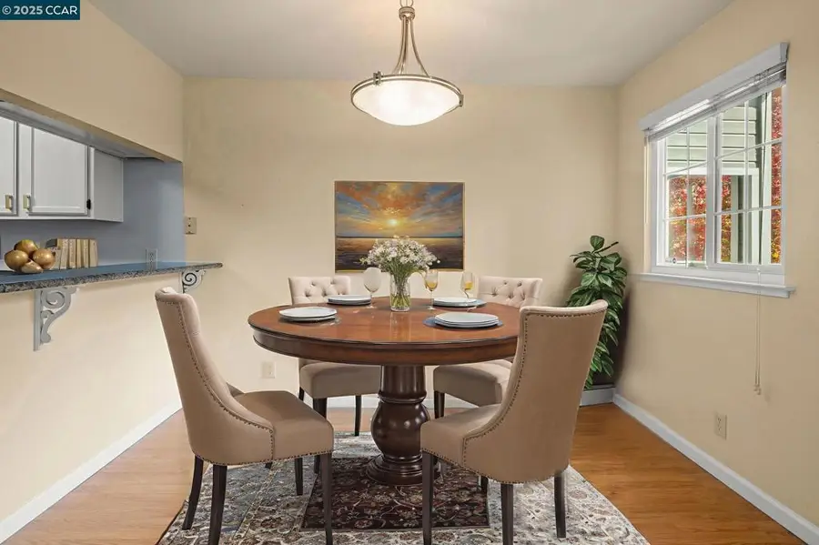 560 Canyon Oaks #H, Oakland, CA 94605 - Image #2