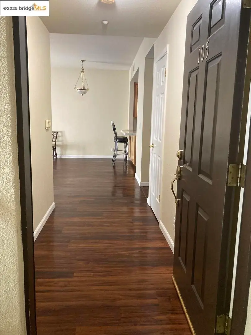 297 297 Tradewinds Dr #APT 105, San Jose, CA 95123 - #2