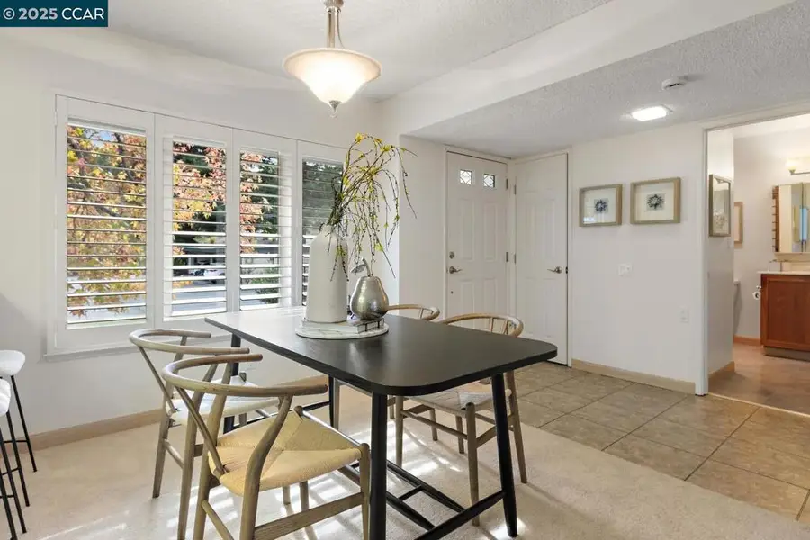 1501 Skycrest Dr #3, Walnut Creek, CA 94595 - Image #2