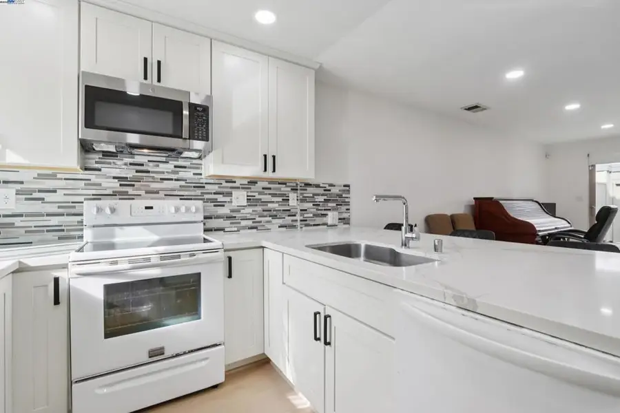 3523 3523 Oleander Ave, Alameda, CA 94502 - #3