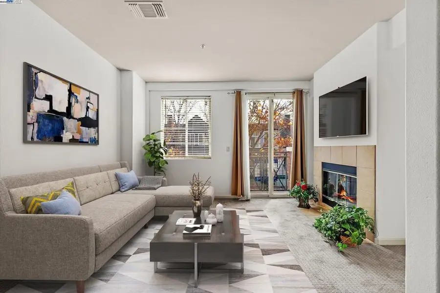 710 City Walk Pl #4, Hayward, CA 94541 - Image #2