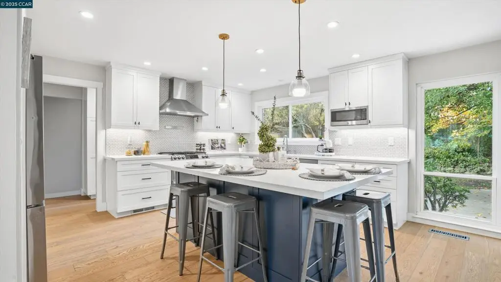 235 Appalachian Dr, Martinez, CA 94553 - Image #1