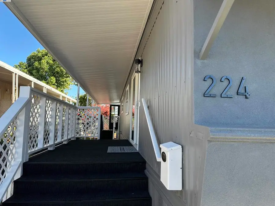 1200 W Winton Ave, Hayward, CA 94545 - Image #3