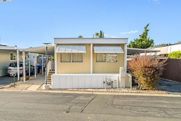 18 Galloway Dr, Concord, CA 94520