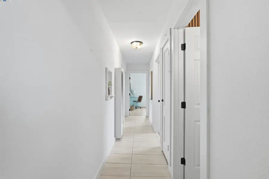 9709 Coral Rd, Oakland, CA 94603 - Image #3