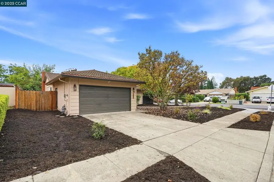 1400 Whitman Rd, Concord, CA 94518 - Image #3