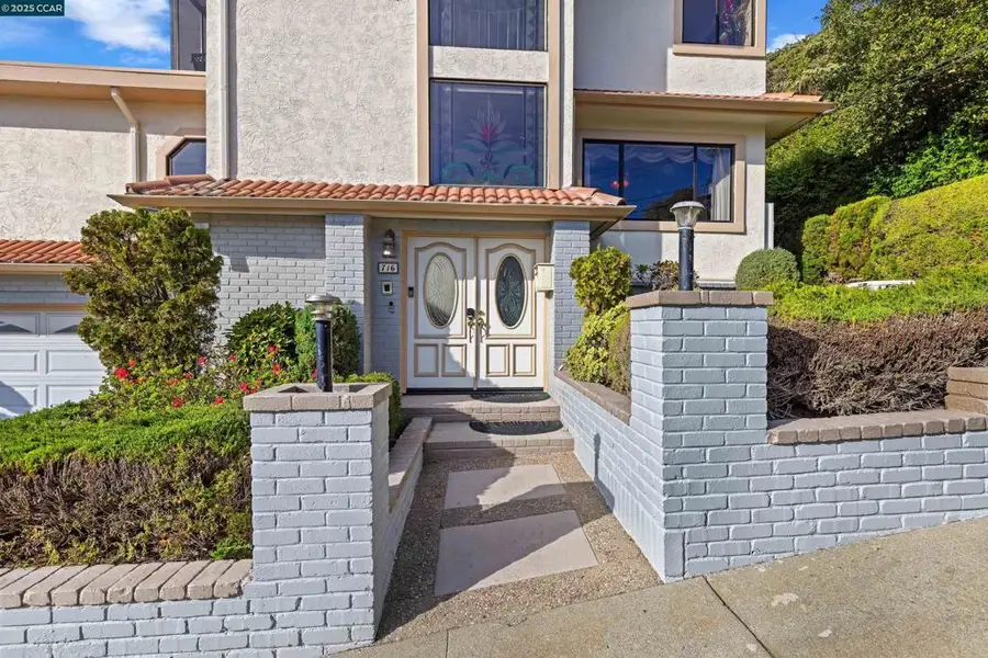 716 Gelston Pl, El Cerrito, CA 94530 - Image #2