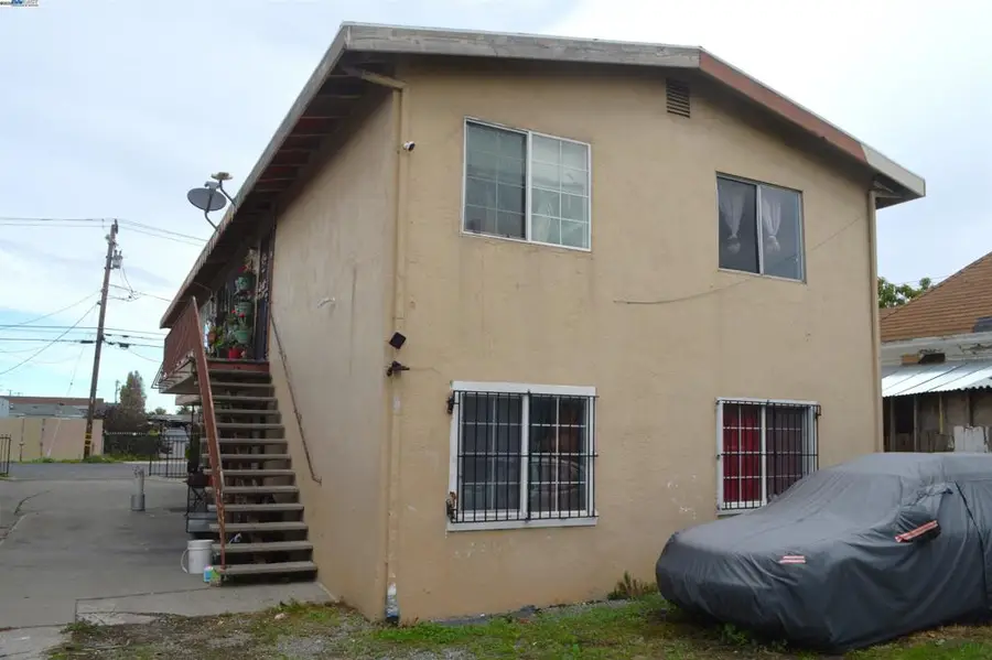 214 Barrett Ave, Richmond, CA 94801 - Image #2