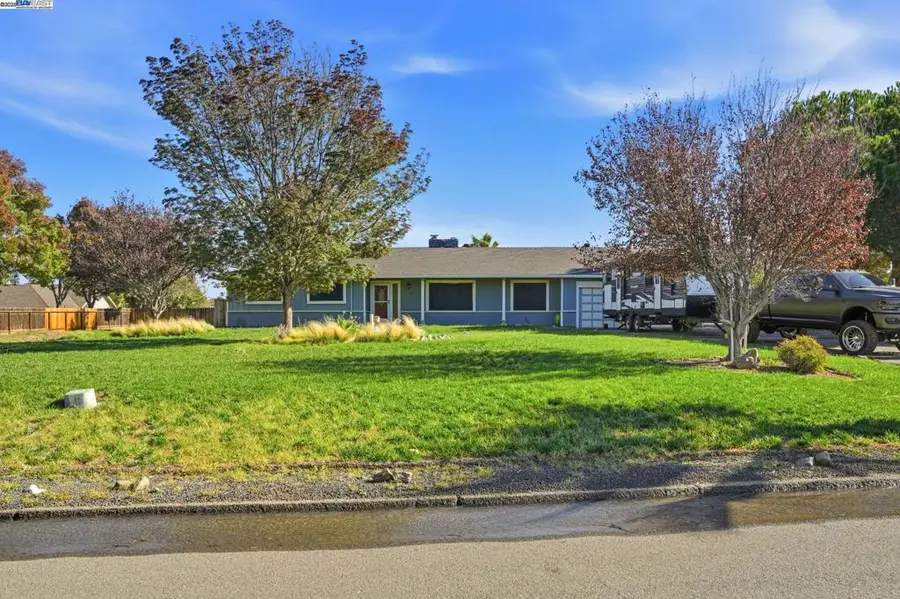 34724 Bernard Rd, Tracy, CA 95377 - Image #2