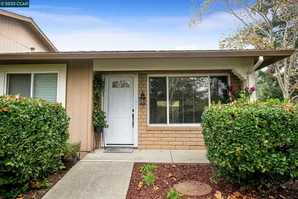 61 Fountainhead Ct, Martinez, CA 94553