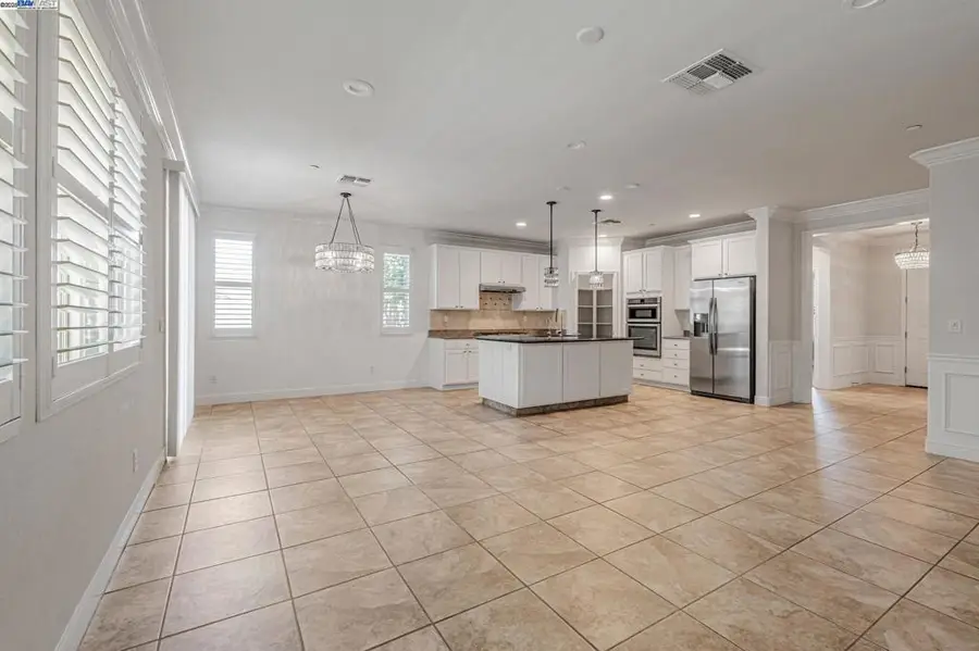 2491 Redbud Way, Manteca, CA 95336 - Image #3