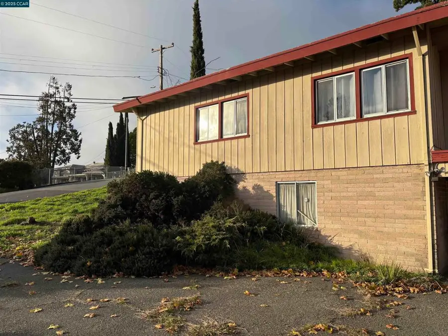 601 Napa Ave, Rodeo, CA 94572 - Image #3