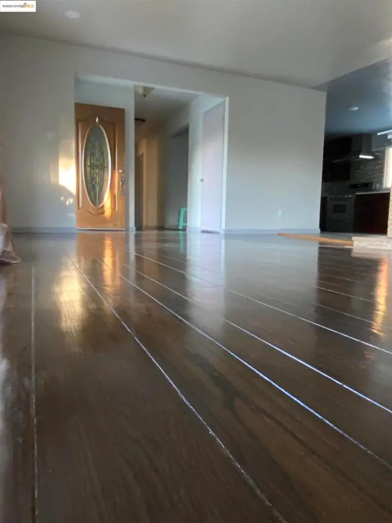 8454 E Ney Ave, Oakland, CA 94605 - Image #2