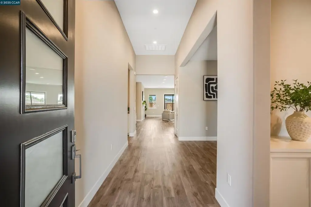 3137 Phoenix Ave, Tracy, CA 95377 - Image #1