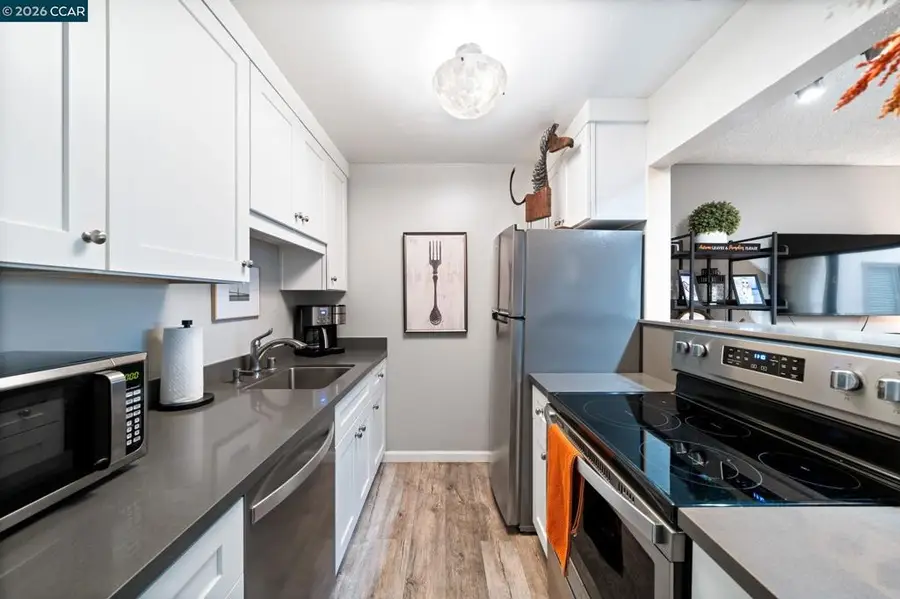 320 N Civic Drive #407, Walnut Creek, CA 94596 - Image #2