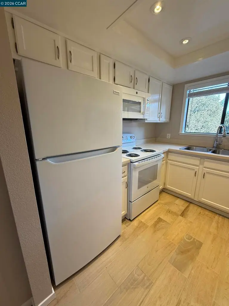 2055 Sierra Rd #12, Concord, CA 94518 - Image #2