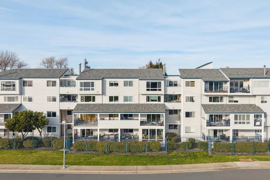 1205 Melville Square #108, Richmond, CA 94804 - Image #2