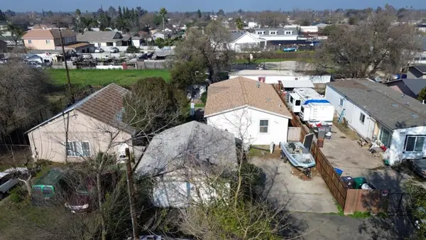 4049 Farmington Rd, Stockton, CA 95215