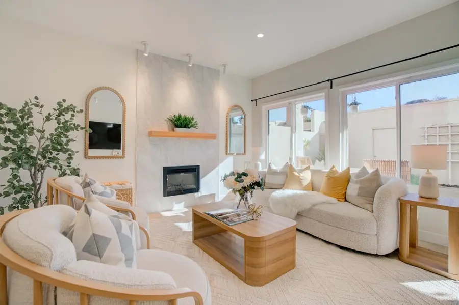 2271 Armada Way, San Mateo, CA 94404 - Image #2