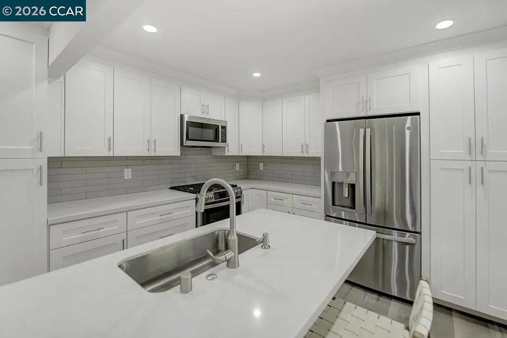 1124 Singingwood Ct #5, Walnut Creek, CA 94595 - Image #1