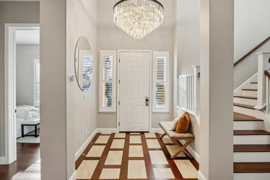 28828 Bailey Ranch Rd, Hayward, CA 94542 - Image #2