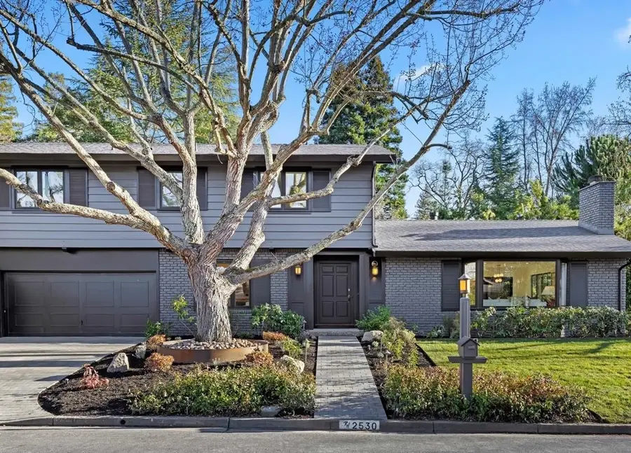 2530 Roundhill Dr, Alamo, CA 94507 - Image #2