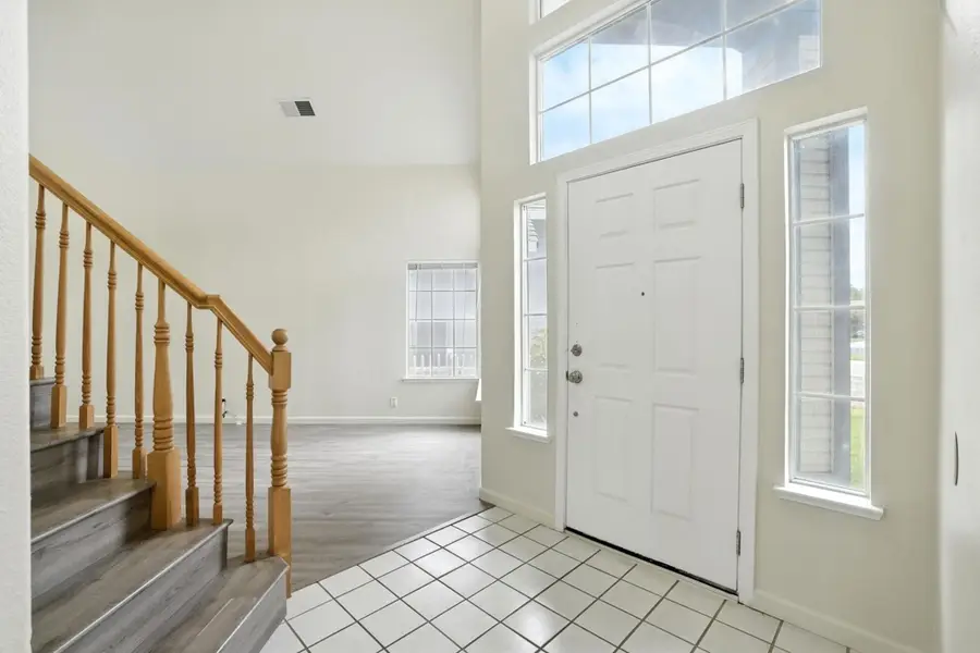 10169 Archley Ct, Elk Grove, CA 95624 - Image #3