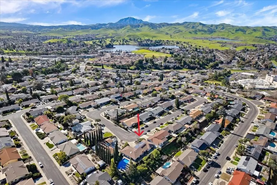 224 Cobblestone Dr, Antioch, CA 94509 - #2