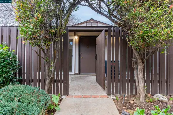 5492 5492 Roundtree Dr #A, Concord, CA 94521