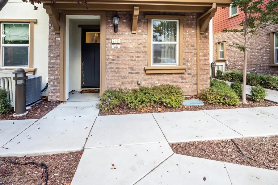 712 712 Bramble Ter, Sunnyvale, CA 94086 - #2