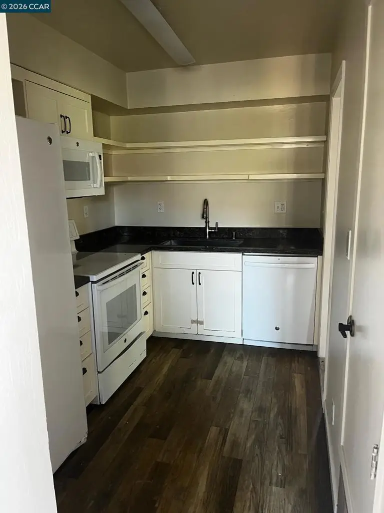 1078 1078 Mohr Ln #A, Concord, CA 94518 - Image #2