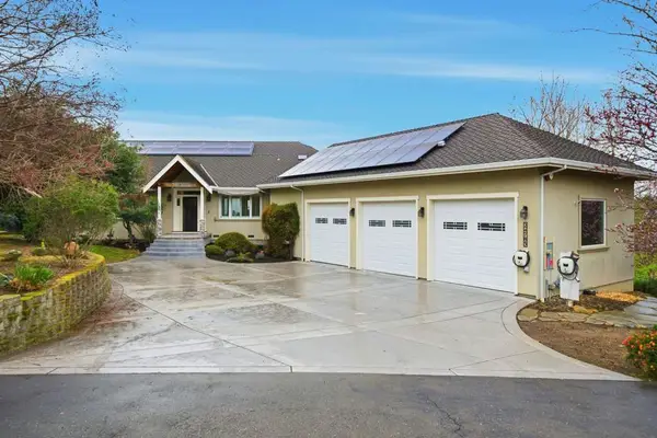 24785 24785 Fairview Ave, Hayward, CA 94542