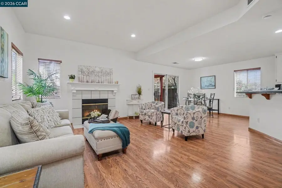 933 933 Country Run Dr, Martinez, CA 94553 - #2