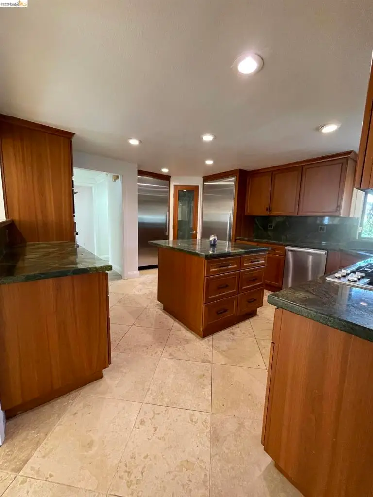 3635 3635 Country Club Blvd, Stockton, CA 95204 - #3