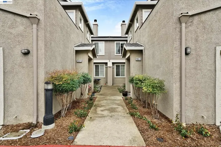 255 255 Wildrose Cmn #5, Livermore, CA 94551 - #3