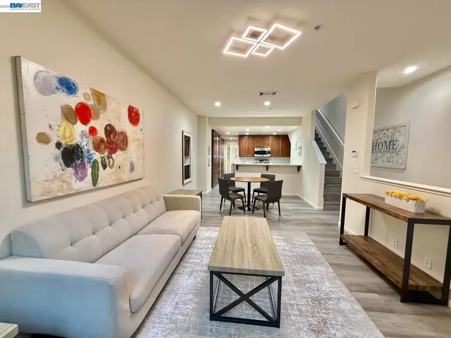 2200 Beech Cir, San Jose, CA 95131 - #2