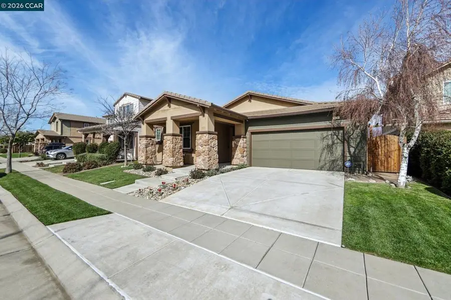 421 421 W Gravino Dr, Mountain House, CA 95391 - #2