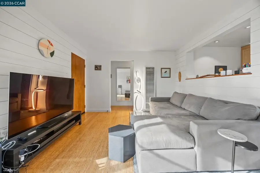 2327 10th Street #4, Berkeley, CA 94710 - #3