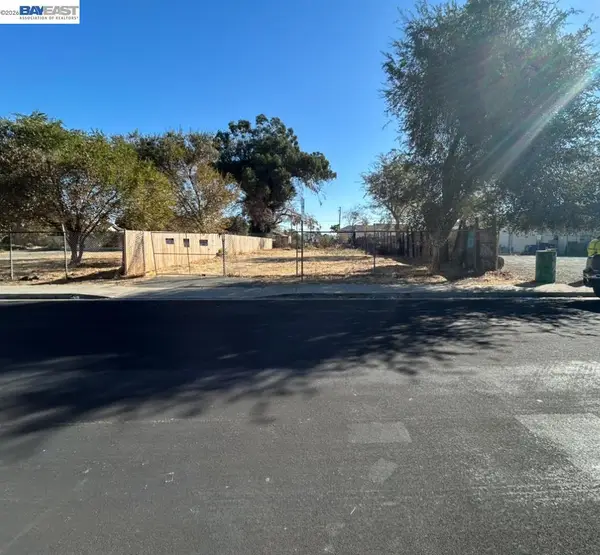 64 64 S Bella Monte Ave, Bay Point, CA 94565