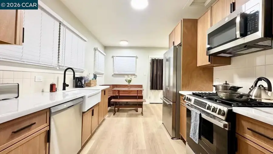 585 585 S 10th St, San Jose, CA 95112 - #3